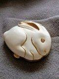 エスティ　ローダー　うさぎのコンパクト