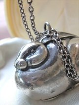 ふっくらウサギ　ペンダント　 スターリングシルバー