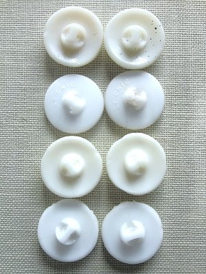 画像2: 白いガラスボタン　ミルクホワイト