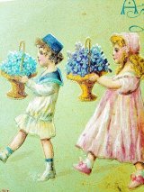 子供たちと花かご　アンティークカード　２枚セット