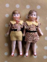 フラッパースタイルのオールビスクドール　