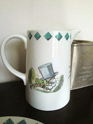 画像2: マッドハッター　いかれ帽子屋のジャグピッチャー　ＰＯＯＬＥ　ＰＯＴＴＥＲＹ　英国