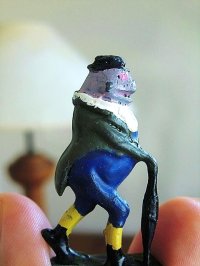 青いパンツの蛙の紳士　キャドバリー　英国　アンティーク　ミニチュア　