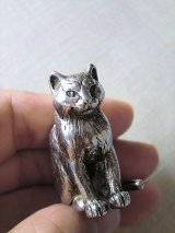シルバーの猫　練り香水