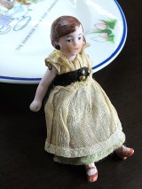 ボブヘアのオールビスクドール　ミニチュア