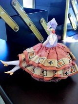 アールデコ　ハーフドールのピンクッション　トランプ柄のシルクスカート　　