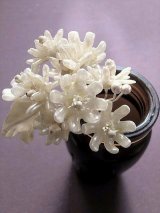 ワックスフラワー　オレンジの花　ドイツのアンティークパーツ　クラフトに (1)