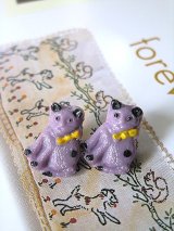 黄色いリボンをむすんだ猫　ガラスボタン　