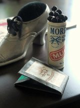 ガラス玉のまち針 ＆ 縫い針　ヴィンテージパッケージのセット