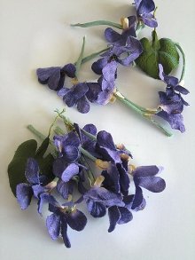 他の写真1: すみれの花　ヴァイオレット　古い布花のパーツ　まとめて