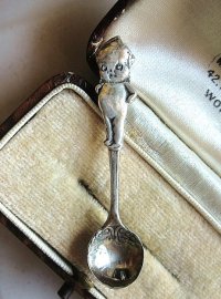 キューピーのスプーン　小さなサイズ　銀の匙　　