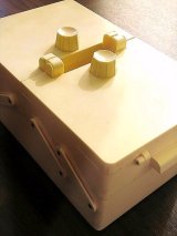 たまご色のソーイングボックス　裁縫箱　フォールディングタイプ　