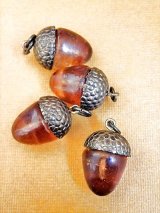 どんぐりのトップ　ペンダント　チャーム　ヴィンテージアクセサリー　