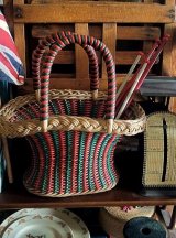 ヴィンテージのバスケット　持ち手のついた手さげスタイル　from LONDON