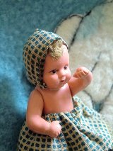 コットンスカートのミニチュアドール　