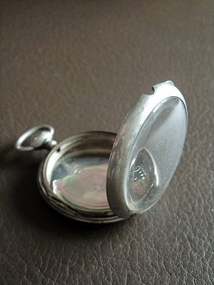 画像4: 銀の懐中時計　シルバーフレーム　２．ガラスケース　ディスプレー　たからもの入れ　