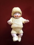 フエルト帽子のベビー　アンティーク　ミニチュアドール　HERTWIG　ビスク　