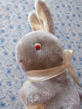 うさぎのぬいぐるみ　珍しいきょろ目　ジャパンラビット