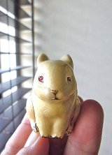 ふっくらうさぎ　エスティローダー　練り香水　コンパクト
