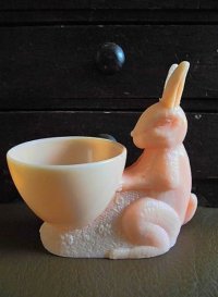 ウサギのエッグカップ　英国　from  LONDON