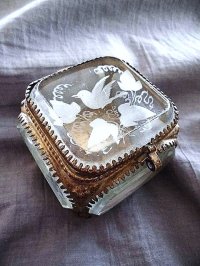 ことり柄のガラスエッチング　古い時代のジュエリーボックス　フランス