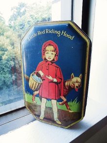 他の写真3: 赤ずきんちゃんとオオカミの缶　英国　ブルーバード　トフィー缶