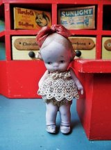 リボンを結んだ女の子　オールビスクドール　７ｃｍ　ドイツ　HERTWIG　　　　