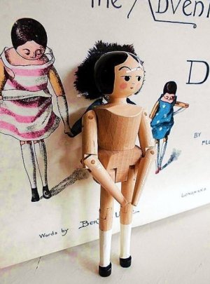 画像1: ペグドール　オランダ人形　１０．２ｃｍ　人形の家　from  LONDON