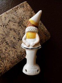 他の写真3: ピエロガール　ミニチュア　陶器　ハーフドール　ピンクッション　ドイツ