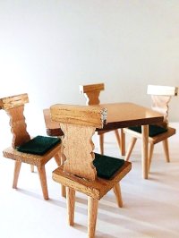 テーブル ＆ チェアー　ドールハウス　ダイニングセット　ミニチュア家具　