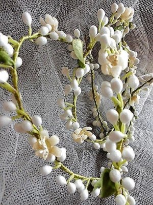 画像2: ワックスフラワー　花かんむり　花嫁のティアラ　フランスのアンティーク