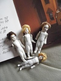 フローズンシャーロット　人形遊び　１９世紀　アンティークのドールハウス　　　　　　