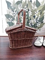 蓋つきバスケット　もち手つきカゴ　ヴィンテージ　パニエ