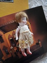 ギャザースカートの女の子　オールビスクドール　