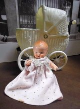 ベビーと乳母車　クラシカルなうばぐるま　ドイツ　ヘルトヴィヒ　HERTWIG