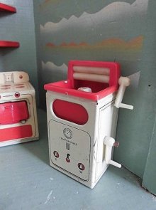他の写真1: ブリキのレンジ台 ＆ 洗濯機　ドールハウス　キッチンオーブン　英国　