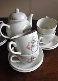 小さなカップ＆ソーサー　ティギーおばさん　チルドレンズティーセット　ウェッジウッド　英国