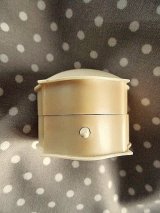 リングボックス　フレンチアイボリー　セルロイド　指輪ケース　英国 　１．　