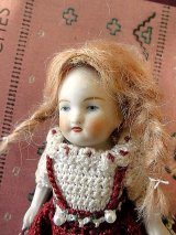おさげ髪の女の子　ビスクドール　ジャーマンアンティーク　１２ｃｍ
