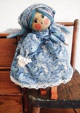 ハンドメイドドール　スカーフかぶった女の子　アンフラー　１７，５ｃｍ　from LONDON
