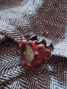 他の写真2: 懐中時計　古い時代の手巻き　ストロベリー　いちご型