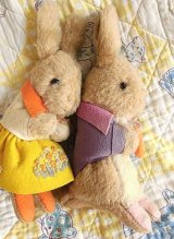 ウサギさんペア　フエルトのドレス　うさぎ　ヴィンテージ　from LONDON