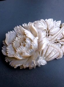 他の写真3: 花かごのブローチ　真珠貝　　手彫り細工　フラワーバスケット
