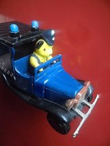 スーティー　パトカ―　英国　ミニカー