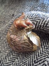 くるみのテープメジャー　ヴィンテージ　胡桃とリス
