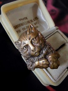 他の写真2: ヴィクトリアンキャット　真鍮色の猫　ブローチ　ピン　