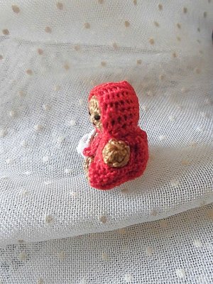 画像3: 赤ずきんちゃんになったベア　ハンドニットの編みぐるみ　ミニチュアサイズ
