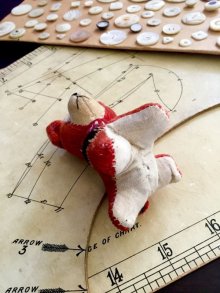 他の写真1: ピンクッション＆テープメジャー　コーデュロイの小熊     ジャパンメイド