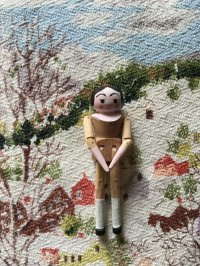 ペグドール　オランダ人形    ミニチュア     ５、１ｃｍ     人形の家　from  LONDON