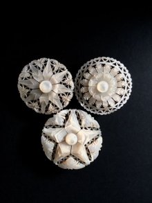 他の写真3: 白いアクセサリー  貝のブローチ 　マザーオブパール　ベツレヘムパール  